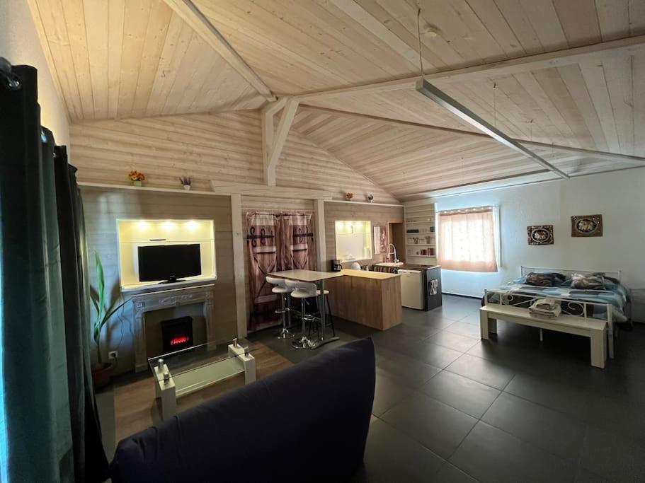 Loft Des Milans, Petit Nid Douillet Perche Sur La Campagne Apartment Ecublens  Luaran gambar