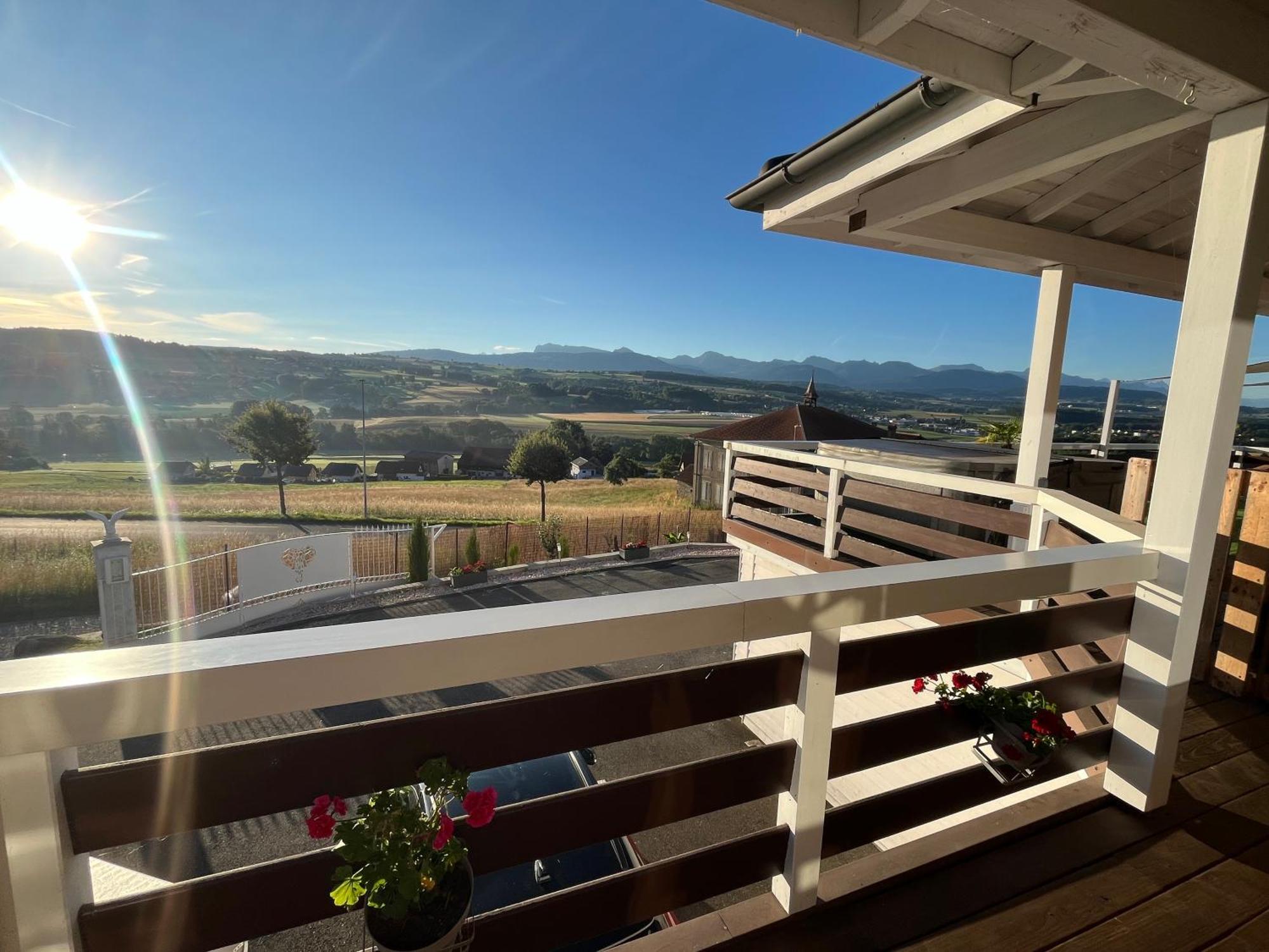 Loft Des Milans, Petit Nid Douillet Perche Sur La Campagne Apartment Ecublens  Luaran gambar